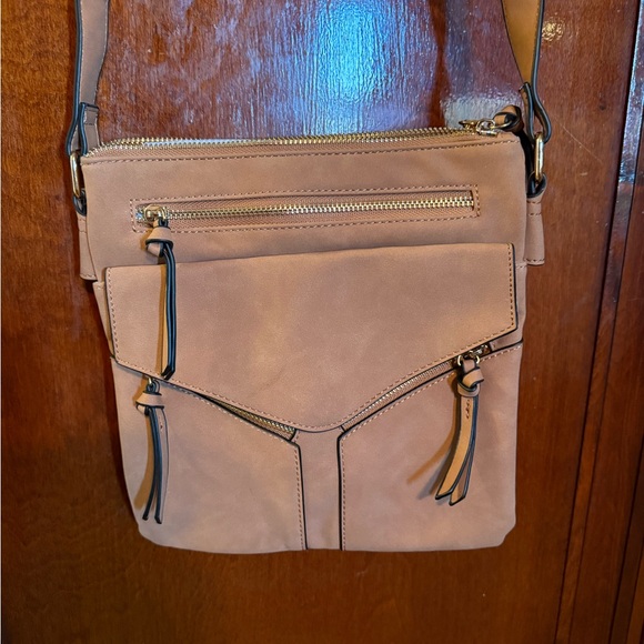 Handbags - Tan Crossbody Bag